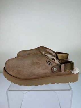 UGG Lanah Chestnut Suede Leather Platform Clogs Mules Fur Lined Slippers Size 9